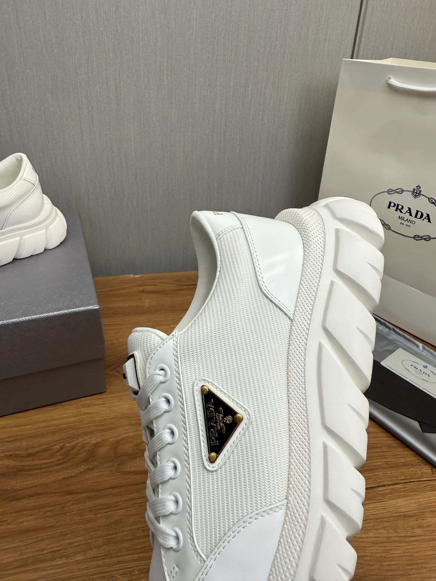 Men's shoes 💰580💰 [PRADA] Popular men's shoes shipped 👏Official website synchronization ⬆️Original cowhide fabric + cowhide lining, 1⃣️:1⃣️reproduction, original sole, 38-45 (45. Customized, non-refundable)